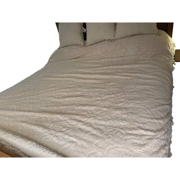 Vtg Bates George Washingtons Choice ?Double cream Hobnail Chenille Bedspread - Picture 3 of 5